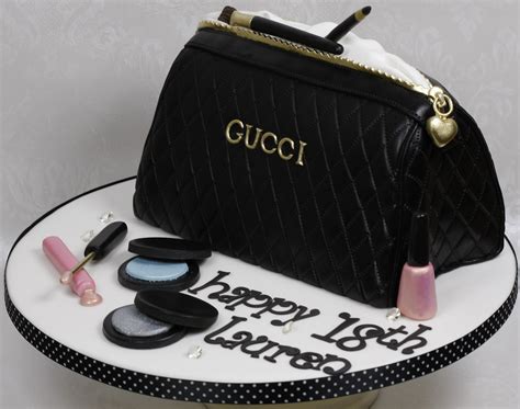 gucci makeup bug|Gucci makeup bag free gift.